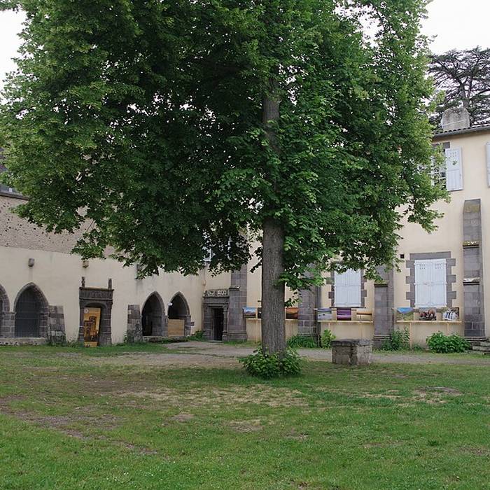 Photo de Église abbatiale Saint-Pierre-et-Saint-Caprais de Mozac