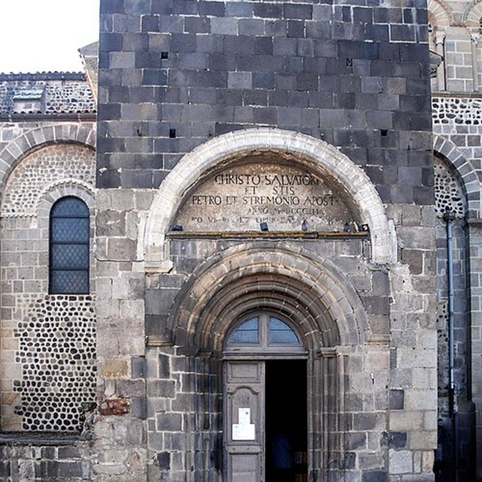 Photo de Église abbatiale Saint-Pierre-et-Saint-Caprais de Mozac