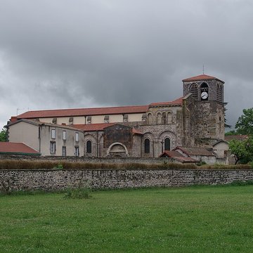Église abbatiale Saint-Pierre-et-Saint-Caprais de Mozac