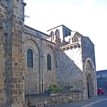 Église abbatiale Saint-Pierre-et-Saint-Caprais de Mozac