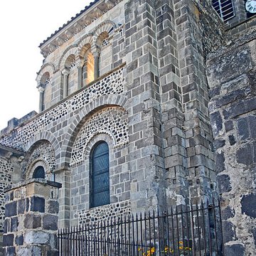Église abbatiale Saint-Pierre-et-Saint-Caprais de Mozac