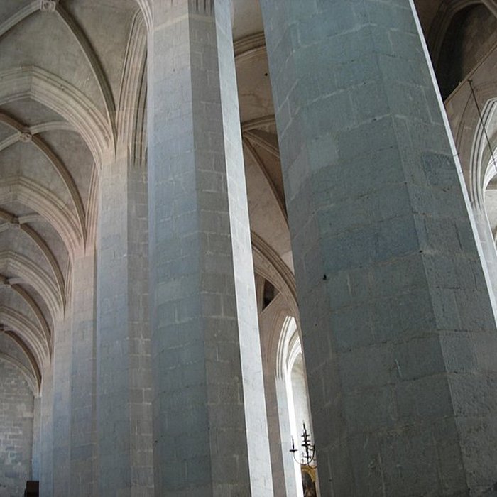 Photo de Cathédrale Saint-Pierre-Saint-Paul-et-Saint-André de Saint-Claude