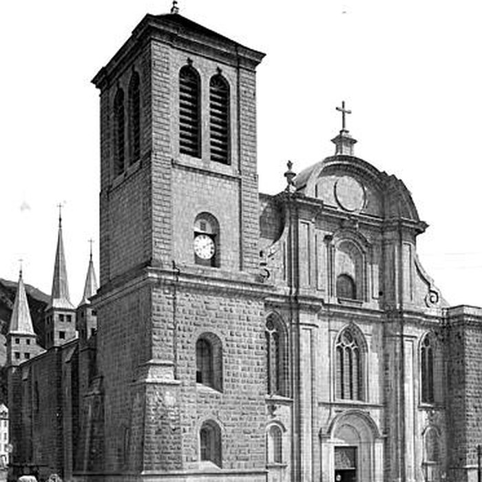Photo de Cathédrale Saint-Pierre-Saint-Paul-et-Saint-André de Saint-Claude
