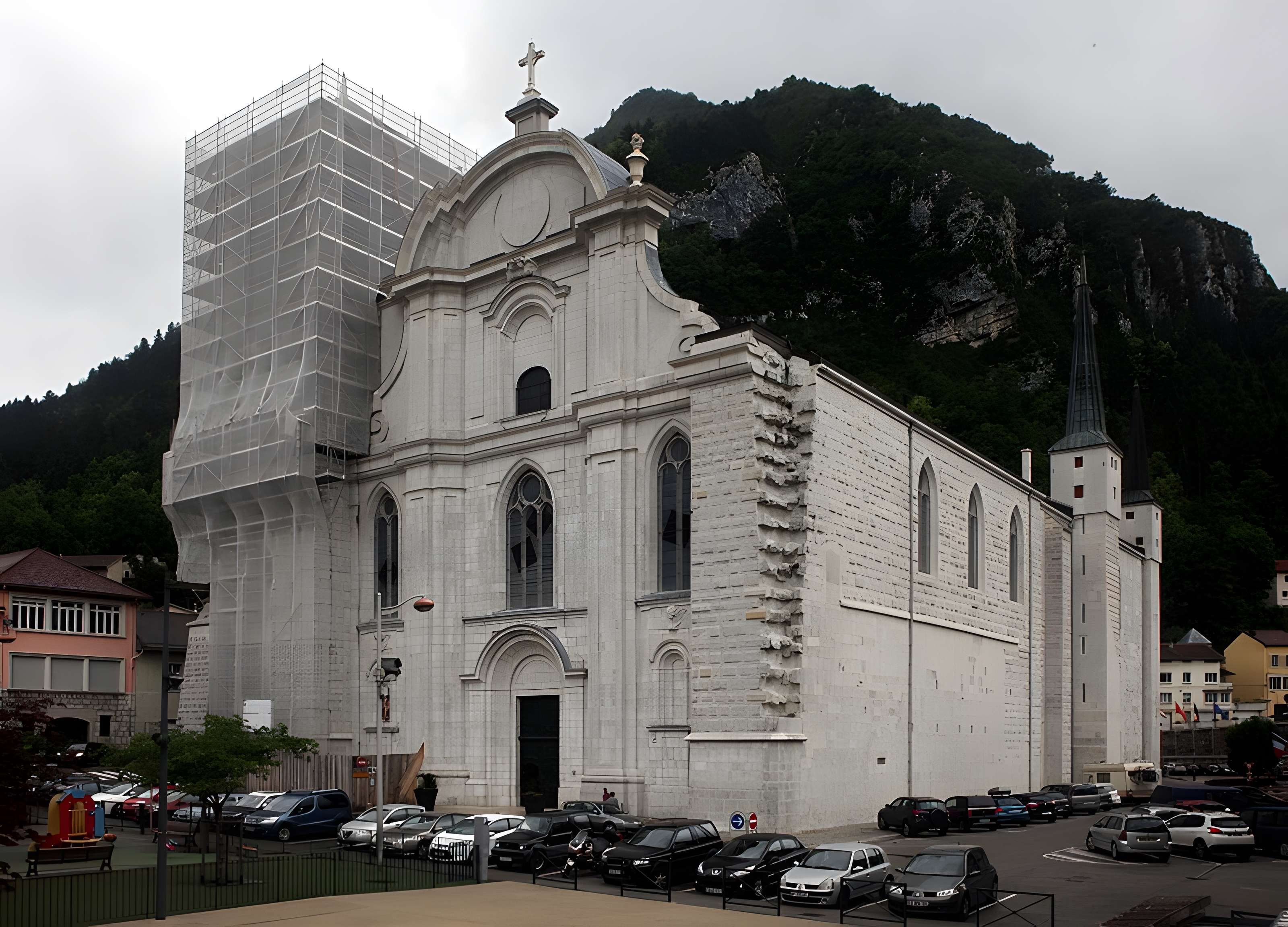Cathédrale Saint-Pierre-Saint-Paul-et-Saint-André de Saint-Claude