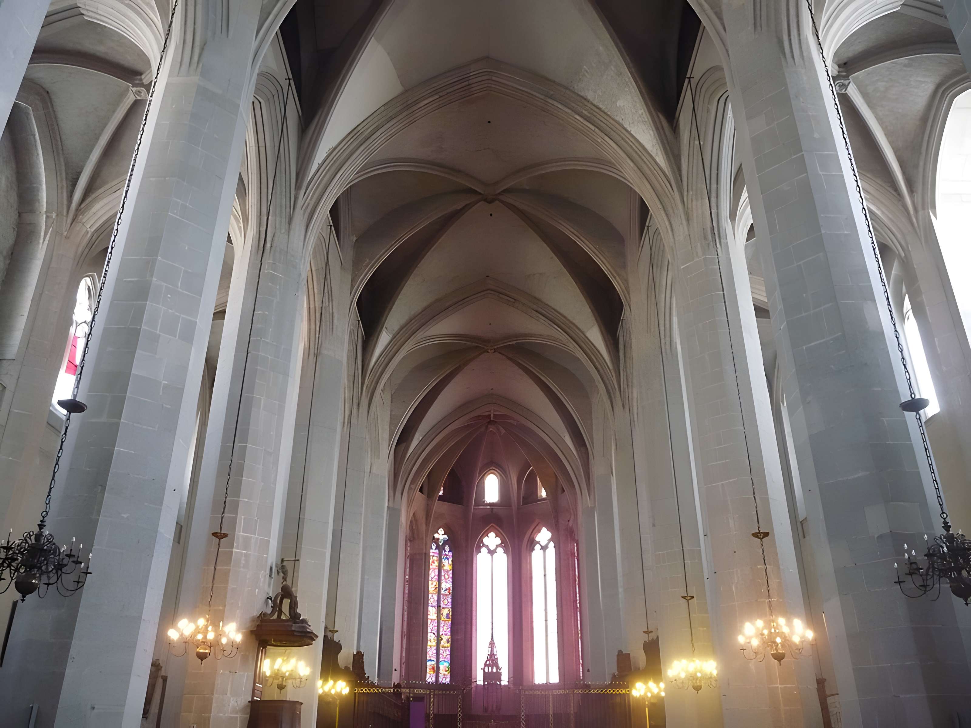 Cathédrale Saint-Pierre-Saint-Paul-et-Saint-André de Saint-Claude