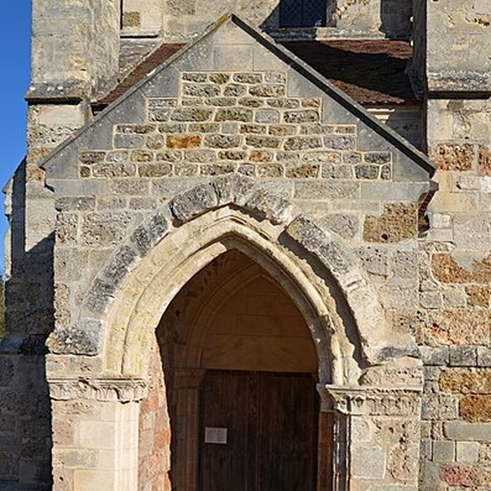 Photo de Église de la Nativité-de-la-Sainte-Vierge de Mézy-Moulins