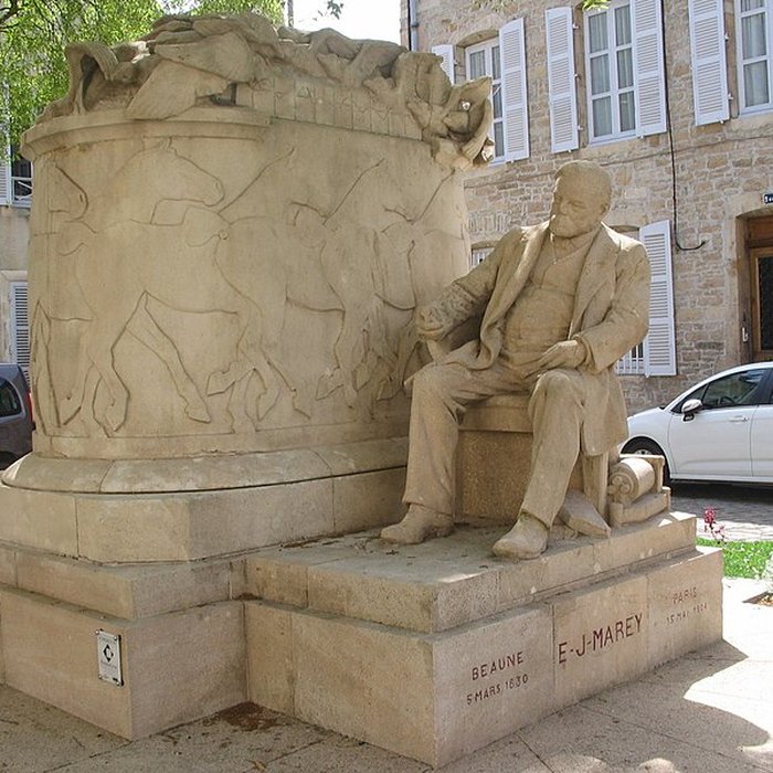 Photo de Monument à Marey