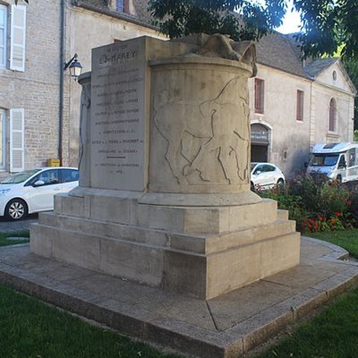 Photo de Monument à Marey
