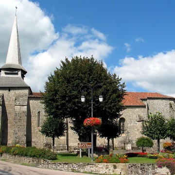 eglise de la nativite de la tres sainte vierge de bersac sur rivalier