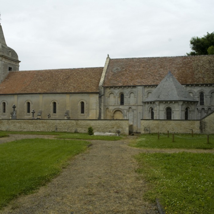 Photo de Église de la Nativité-de-Notre-Dame de Fontaine-Henry
