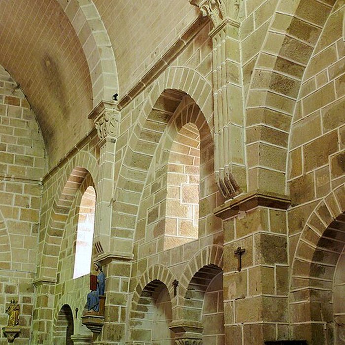 Photo de Église de la Sainte-Trinité dAutry-Issards