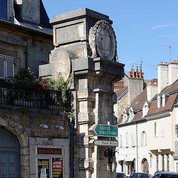 Porte Saint-Pierre