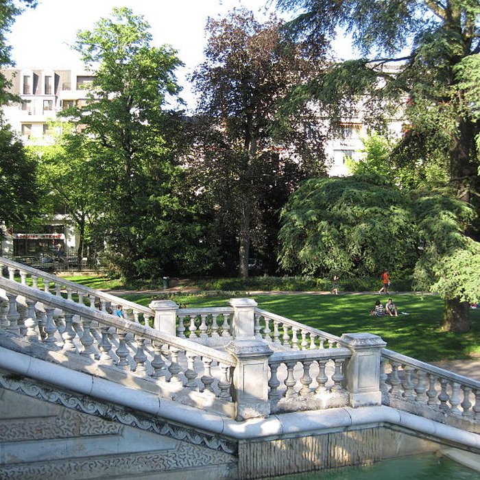 Photo de Réservoir Darcy et jardin Darcy, y compris ses clôtures et la fontaine de la Jeunesse
