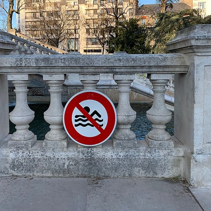 Photo de Réservoir Darcy et jardin Darcy, y compris ses clôtures et la fontaine de la Jeunesse