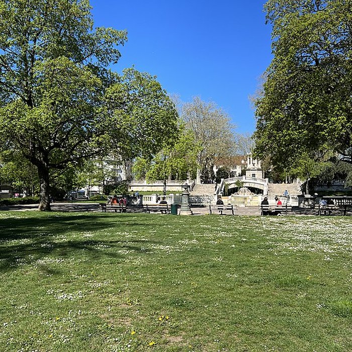 Photo de Réservoir Darcy et jardin Darcy, y compris ses clôtures et la fontaine de la Jeunesse