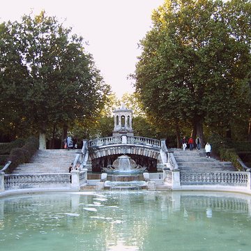 Réservoir Darcy et jardin Darcy, y compris ses clôtures et la fontaine de la Jeunesse