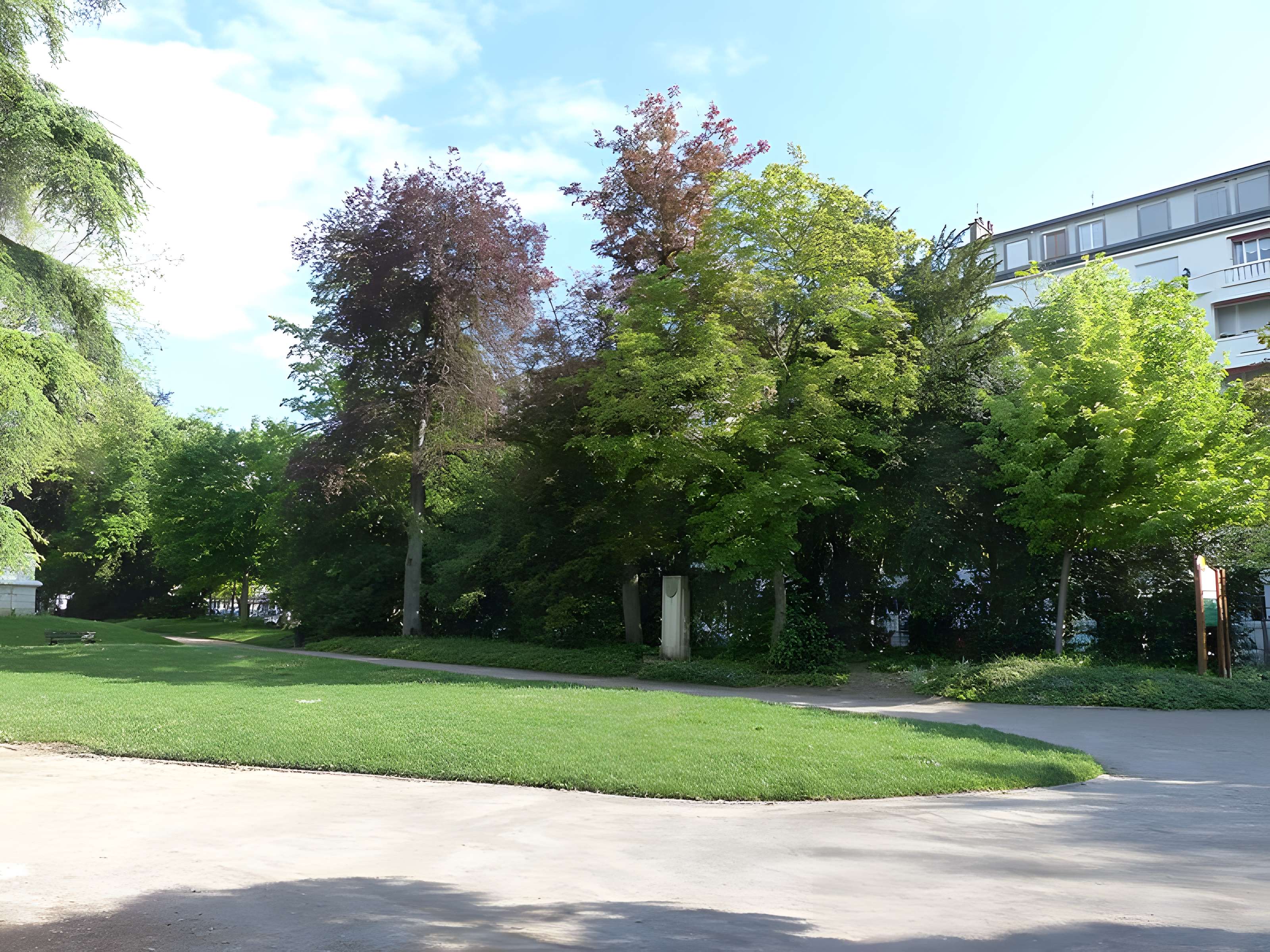 Réservoir Darcy et jardin Darcy, y compris ses clôtures et la fontaine de la Jeunesse