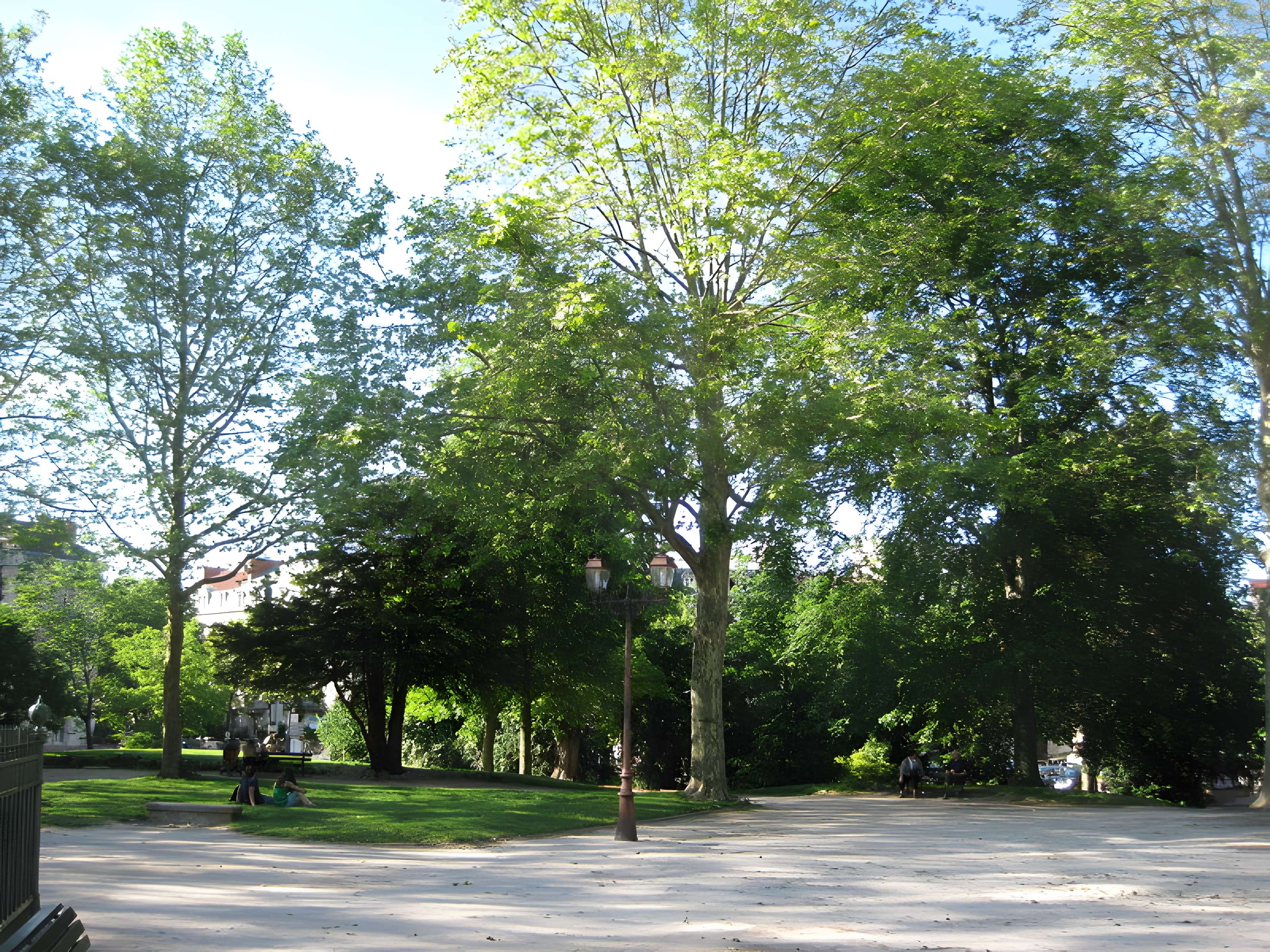 Réservoir Darcy et jardin Darcy, y compris ses clôtures et la fontaine de la Jeunesse