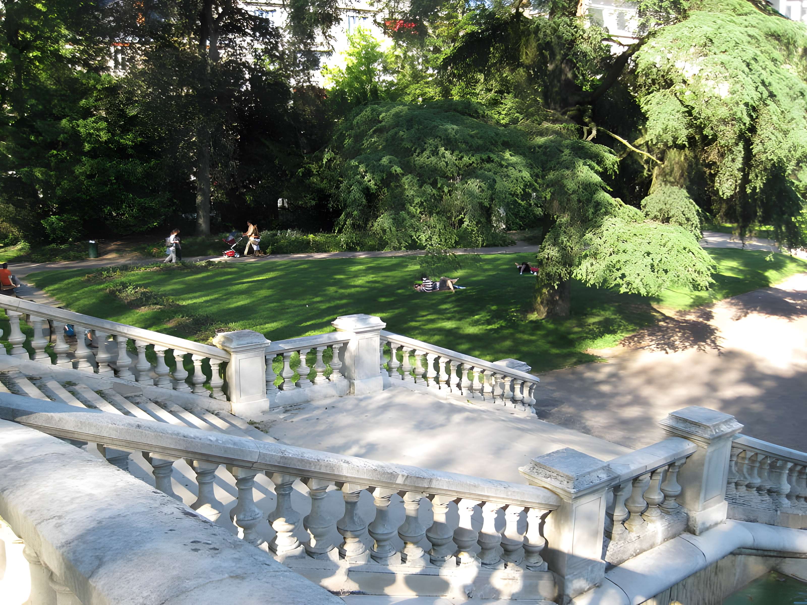 Réservoir Darcy et jardin Darcy, y compris ses clôtures et la fontaine de la Jeunesse
