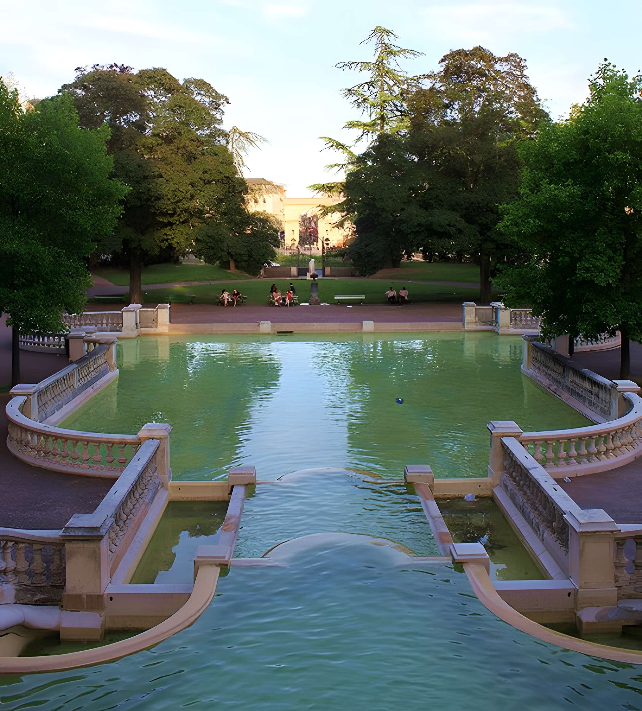 Réservoir Darcy et jardin Darcy, y compris ses clôtures et la fontaine de la Jeunesse