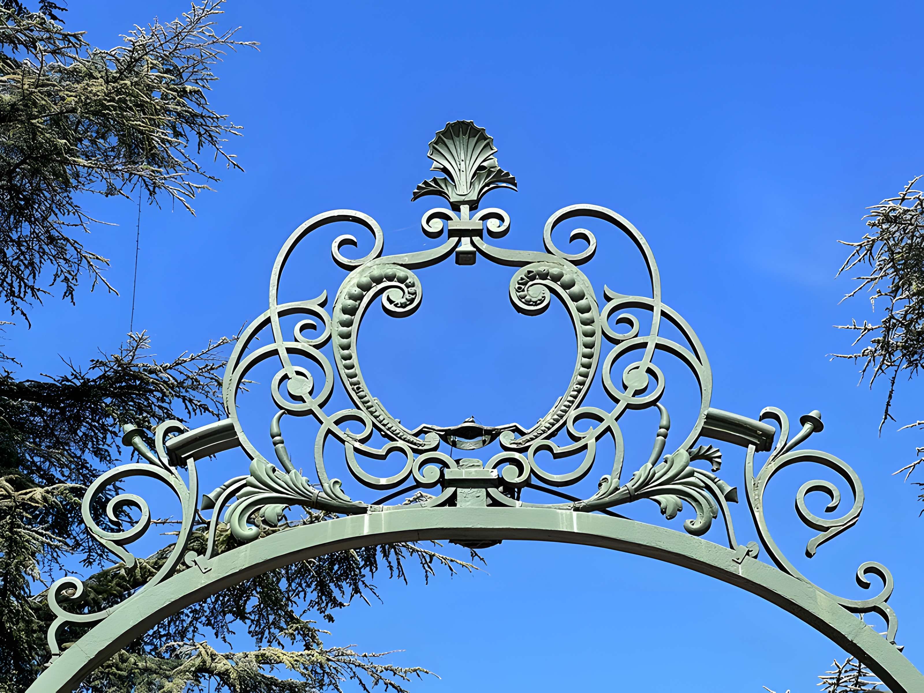 Réservoir Darcy et jardin Darcy, y compris ses clôtures et la fontaine de la Jeunesse