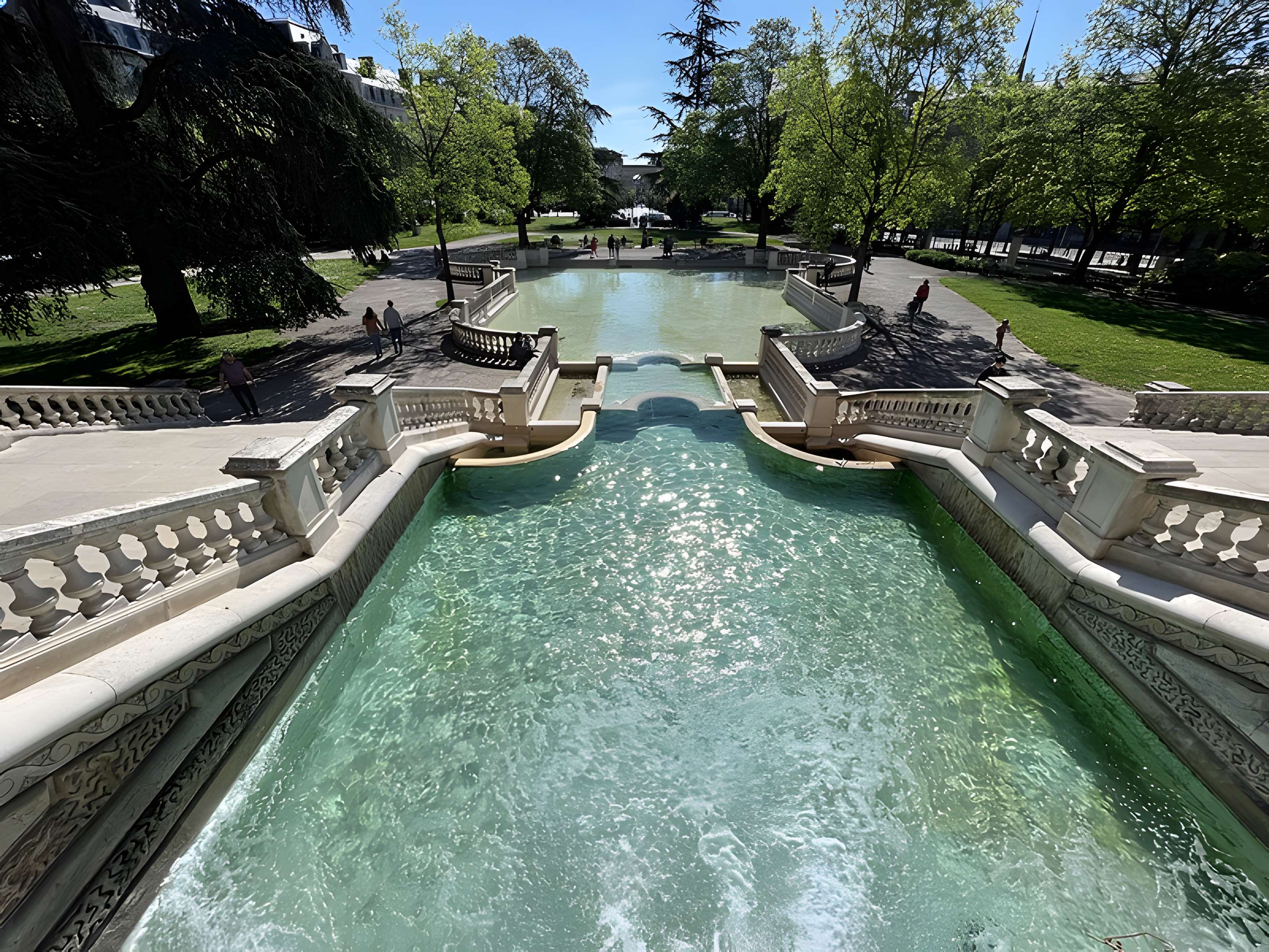 Réservoir Darcy et jardin Darcy, y compris ses clôtures et la fontaine de la Jeunesse