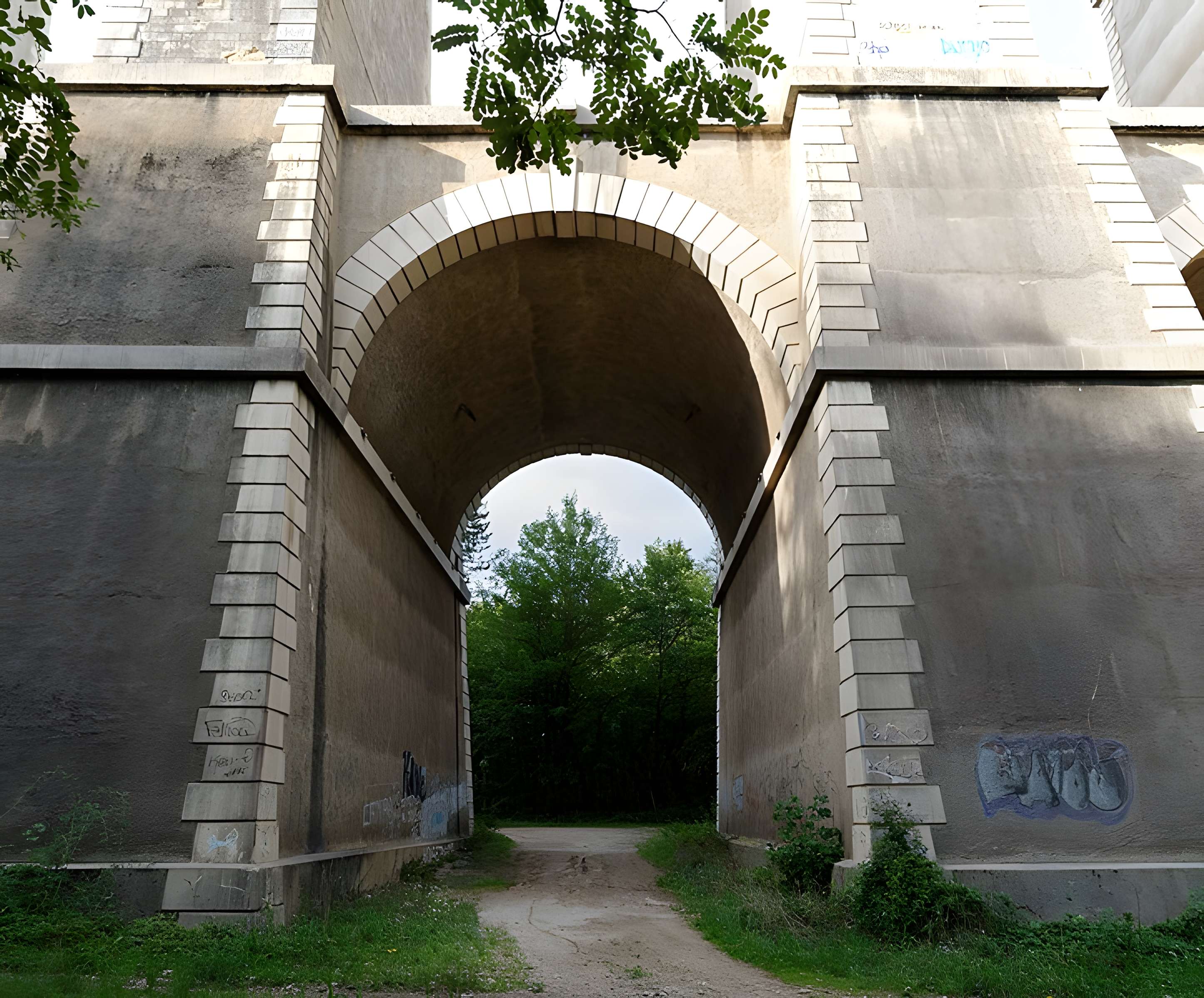 Viaduc de Fin (également sur commune de Velars-sur-Ouche)