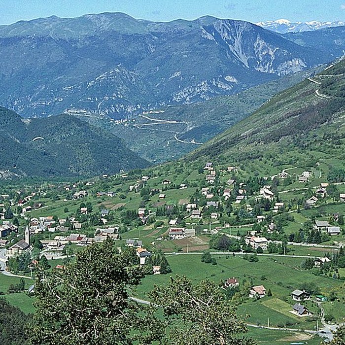 Photo de Église de lInvention-de-la-Sainte-Croix de Saint-Dalmas