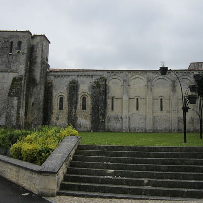 Photo de Église de Saint-Léger en Charente-Maritime