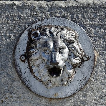 Fontaine et son bassin