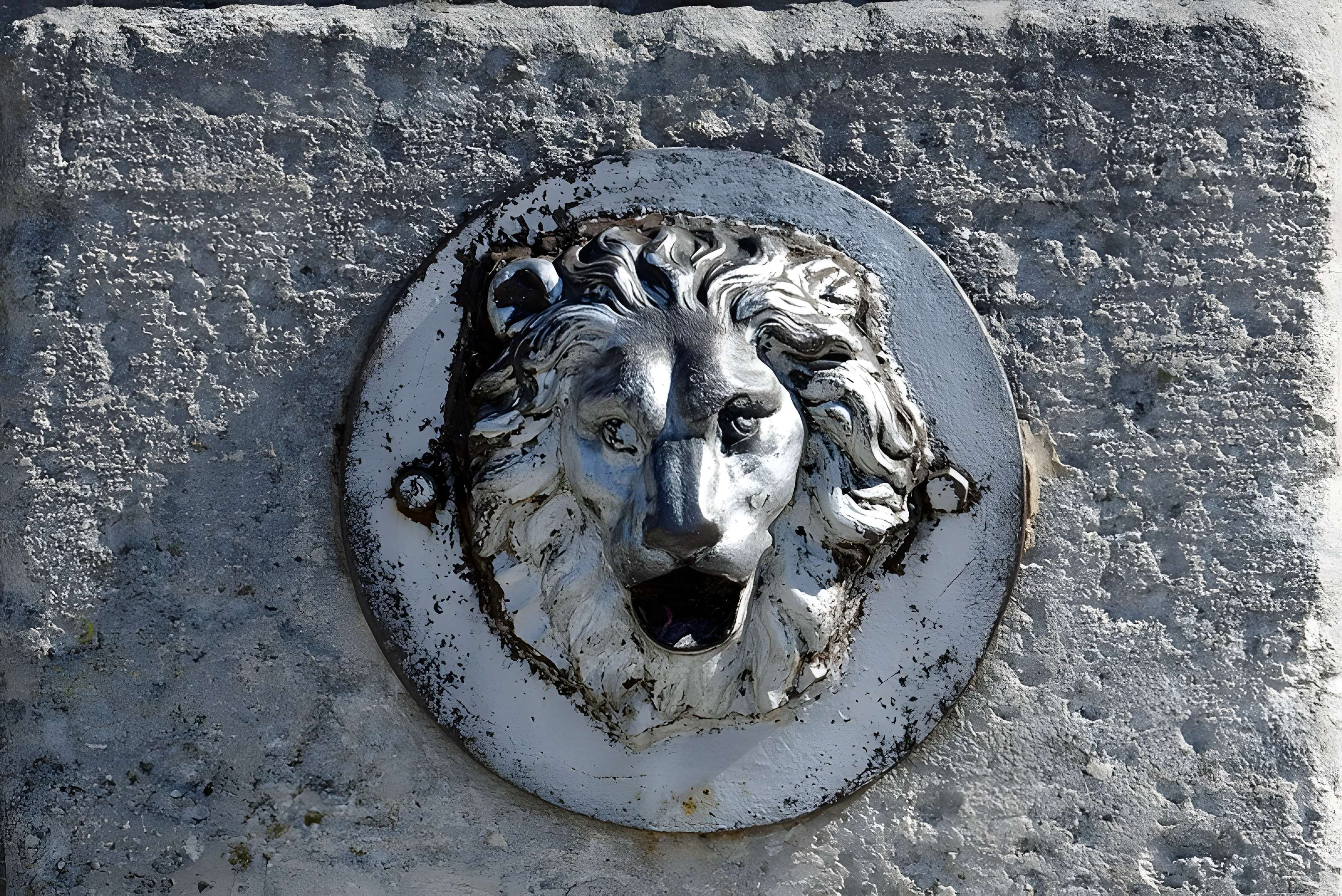 Fontaine et son bassin