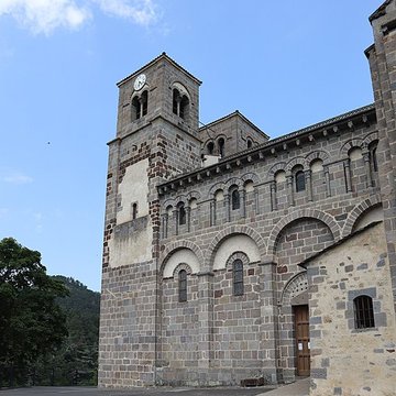 Église de Saint-Nectaire à Saint-Nectaire