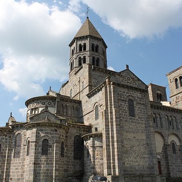 Église de Saint-Nectaire à Saint-Nectaire