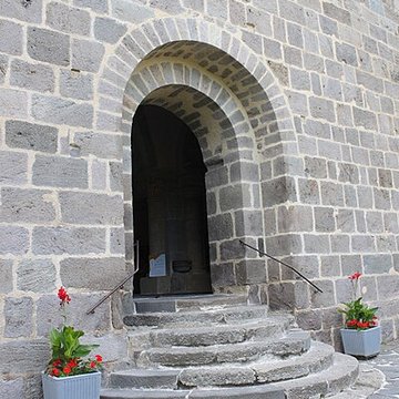 Église de Saint-Nectaire à Saint-Nectaire