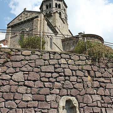Église de Saint-Nectaire à Saint-Nectaire