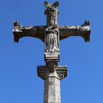 Croix en pierre
