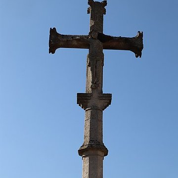 Croix en pierre