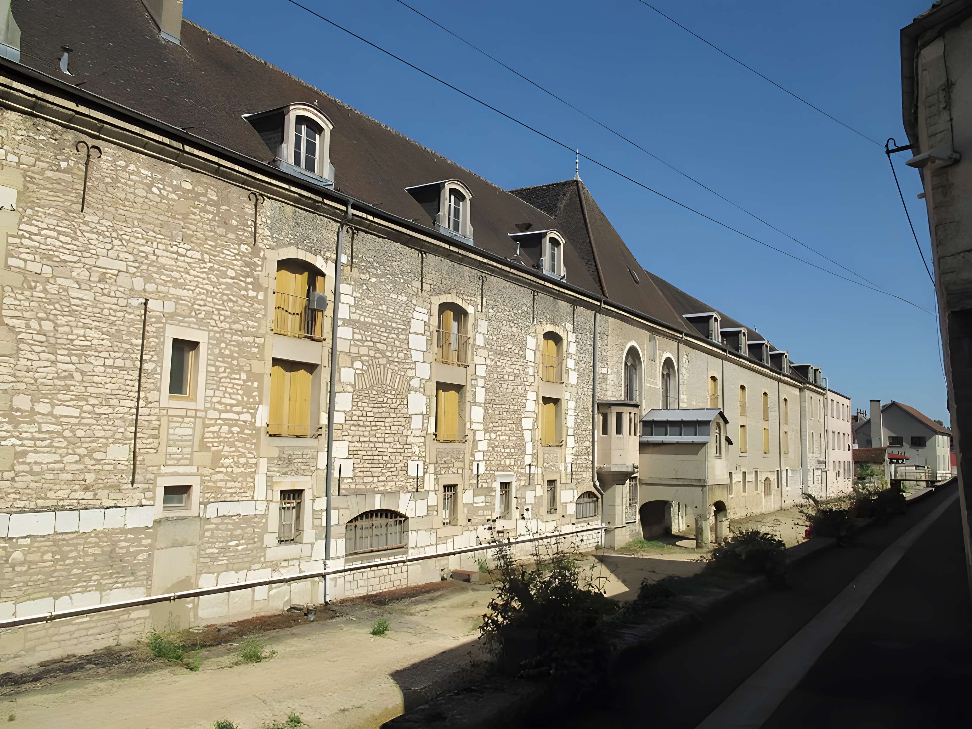 Hôpital (ancien hôtel-Dieu)