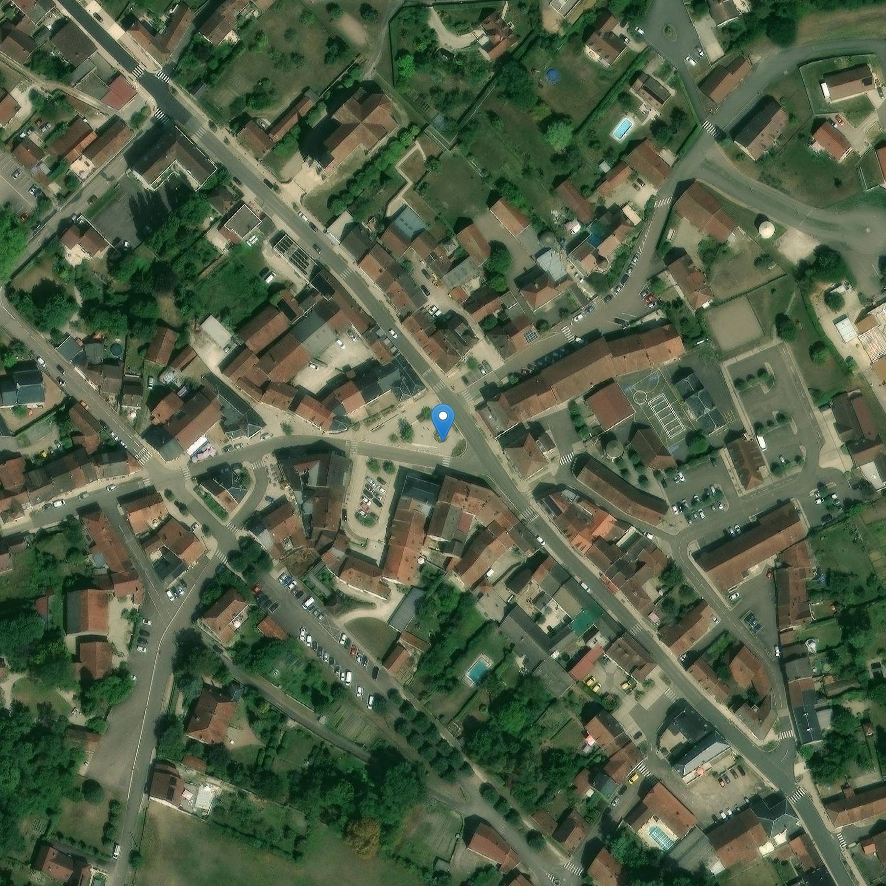 Photo de 交わりの死者への記念碑