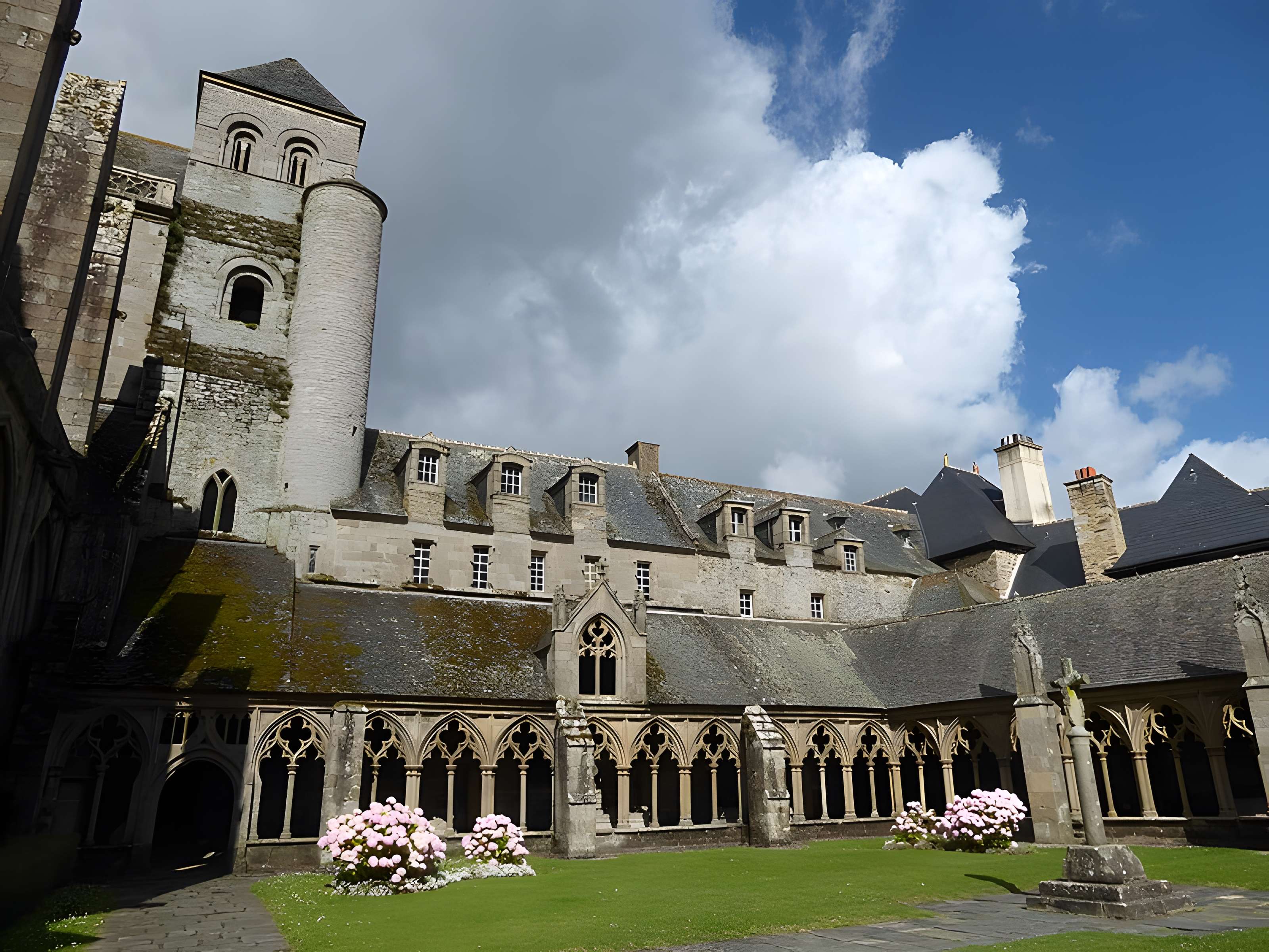 Cathédrale Saint-Tugdual de Tréguier