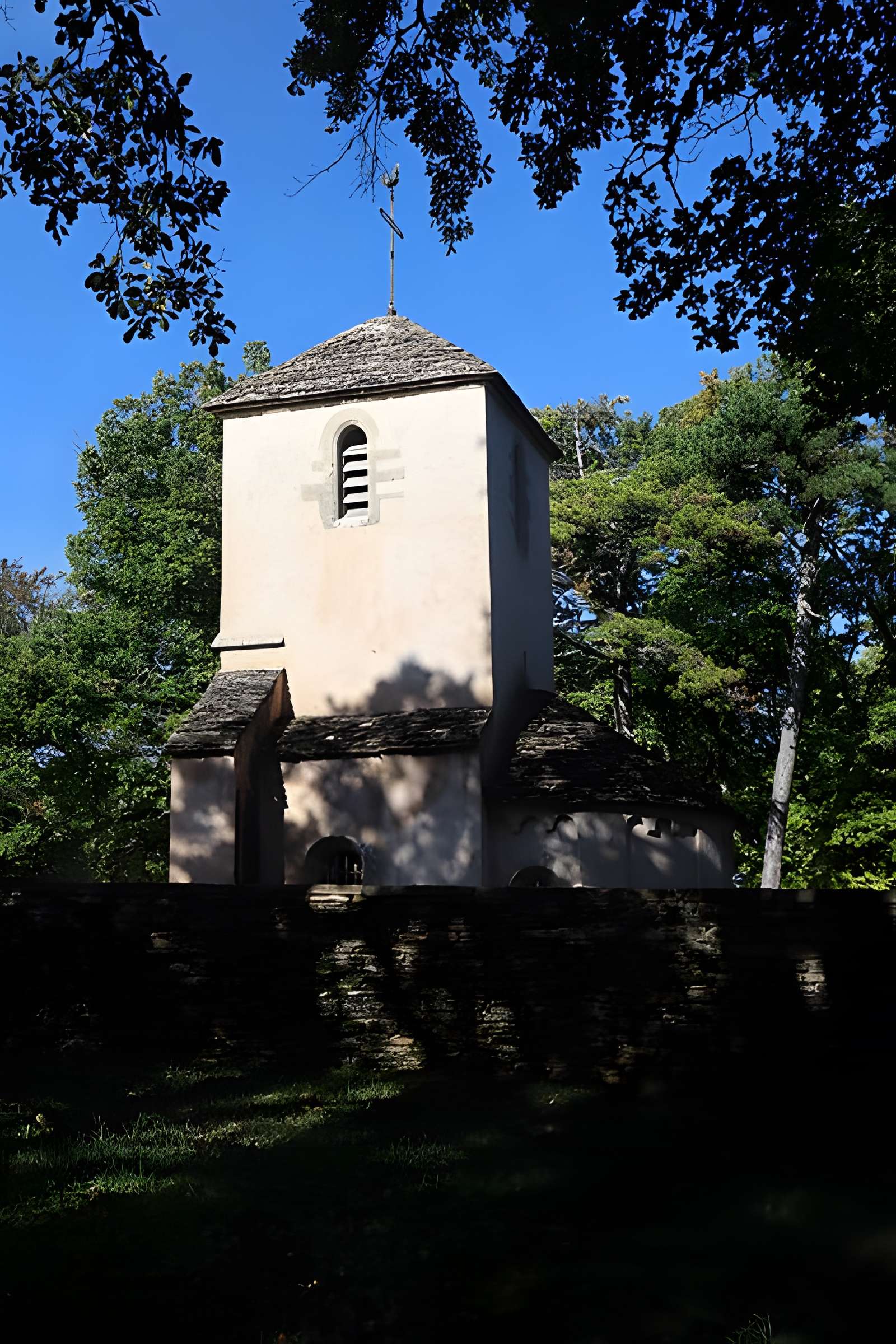 Eglise du cimetière  , dite aussi chapelle du Mont