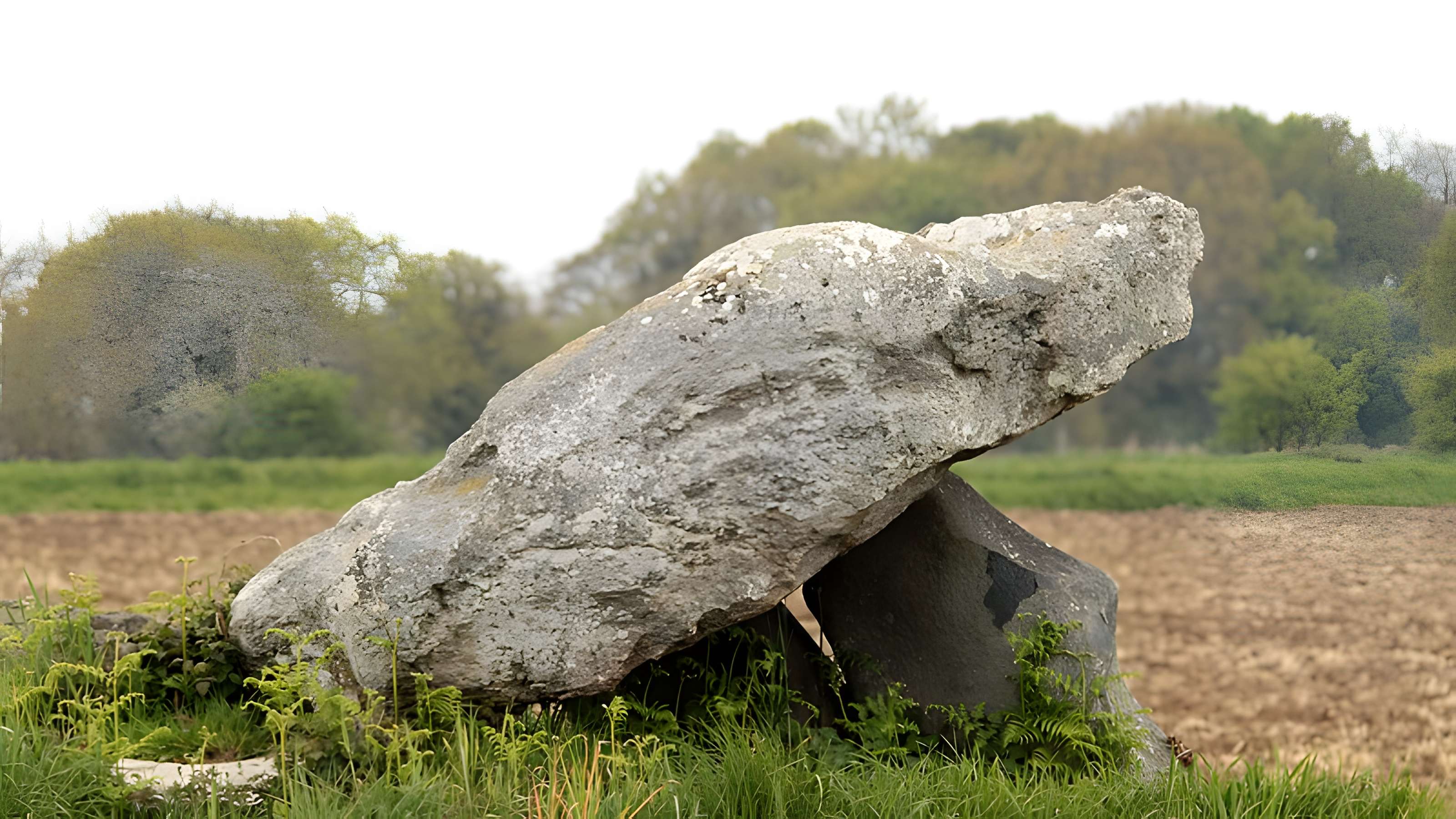 Dolmen dit de la Ville Tanguy