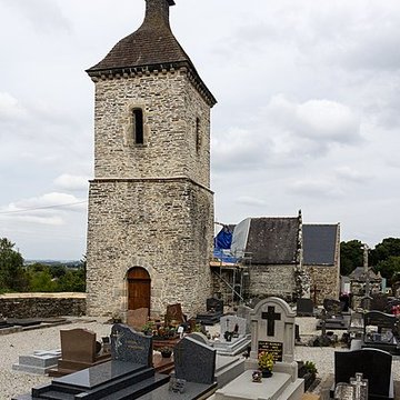Calvaire de Rosquelfen, situé dans le cimetière de la chapelle de Rosquelfen