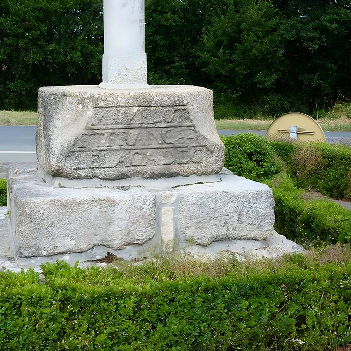 Photo de Croix de chemin du XVIIe siècle