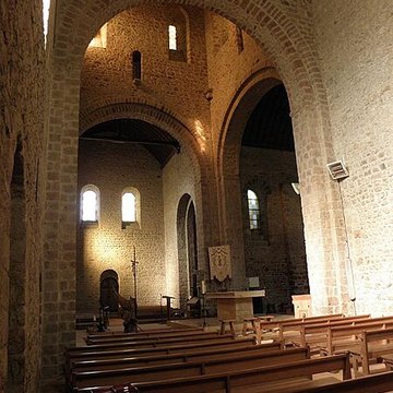 Église Notre-Dame dAmbrières-les-Vallées