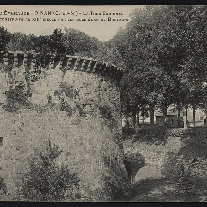 Photo de Remparts, tours et portes de la ville