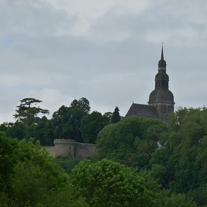 Photo de Remparts, tours et portes de la ville