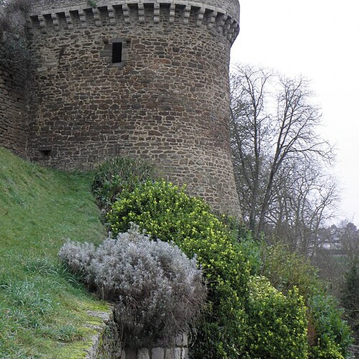 Photo de Remparts, tours et portes de la ville