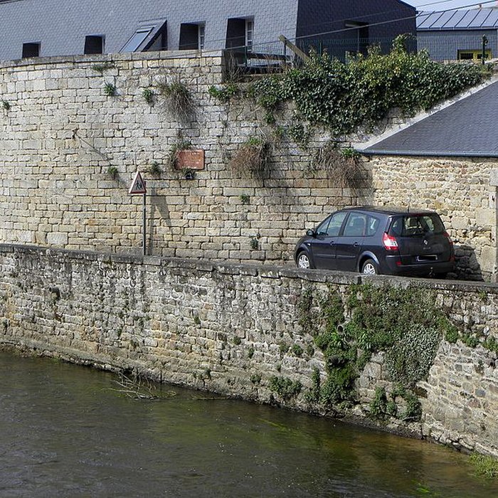 Photo de Restes des remparts