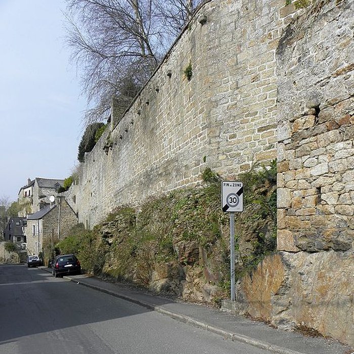 Photo de Restes des remparts
